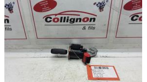 Used Ignition lock + key Mercedes Citan (415.6) 1.5 109 CDI Price on request offered by Collignon & Fils