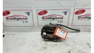 Used Rear brake calliper, left Mercedes CLS (C219) 350 CDI 24V Price on request offered by Collignon & Fils