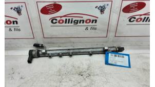 Used Fuel injector nozzle Mercedes A (W169) 2.0 A-180 CDI 16V Price on request offered by Collignon & Fils