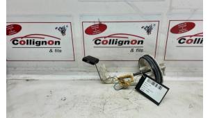 Used Oil dipstick Mercedes C (W203) 2.2 C-220 CDI 16V Price on request offered by Collignon & Fils