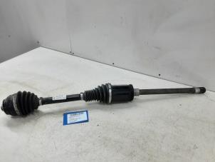 Used Front drive shaft, right BMW 8 serie (G15) Price on request offered by Collignon & Fils