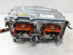 Usados Cargador de batería Renault Arkana (RJLL) Precio € 999,99 IVA incluido ofrecido por Collignon & Fils