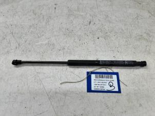 Used Set of bonnet gas struts Renault Arkana (RJLL) Price € 25,00 Inclusive VAT offered by Collignon & Fils