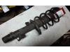 Front spring screw from a Ford Focus 2 Wagon, 2004 / 2012 1.6 TDCi 16V 110, Combi/o, Diesel, 1,560cc, 80kW (109pk), FWD, G8DA; G8DB; G8DD; G8DF; G8DE; EURO4, 2004-11 / 2012-09 2004