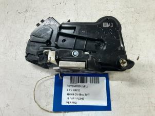 Used Door lock cylinder, right Toyota Aygo (B40) 1.0 12V VVT-i Price € 50,00 Inclusive VAT offered by Collignon & Fils