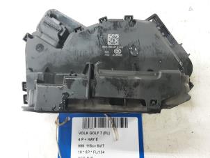 Used Door lock cylinder, right Volkswagen Golf VII (AUA) 1.0 TSI 12V BlueMotion Price € 50,00 Inclusive VAT offered by Collignon & Fils