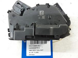 Used Door lock cylinder, right Volkswagen Caddy IV 2.0 TDI 122 4Motion Price € 50,00 Inclusive VAT offered by Collignon & Fils