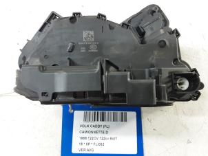 Used Door lock cylinder, left Volkswagen Caddy IV 2.0 TDI 122 4Motion Price € 50,00 Inclusive VAT offered by Collignon & Fils