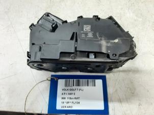 Used Door lock cylinder, right Volkswagen Golf VII (AUA) 1.0 TSI 12V BlueMotion Price € 50,00 Inclusive VAT offered by Collignon & Fils