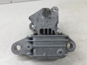 Used Gearbox mount Ford Focus 4 1.0 Ti-VCT EcoBoost 12V 125 Price € 75,00 Inclusive VAT offered by Collignon & Fils