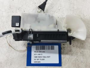 Used Door lock cylinder, left Peugeot 208 I (CA/CC/CK/CL) 1.5 BlueHDi 100 Price € 50,00 Inclusive VAT offered by Collignon & Fils