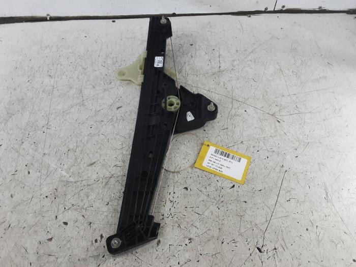 Window mechanism 4-door, front right from a Renault Clio V (RJAB) 1.0 TCe 100 12V 2020