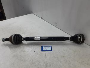 Used Front drive shaft, right Skoda Fabia III (NJ3) 1.2 TSI 16V Price € 149,99 Inclusive VAT offered by Collignon & Fils