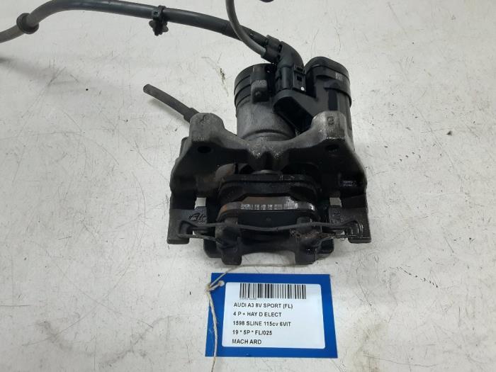 Rear brake calliper, right from a Audi A3 Sportback (8VA/8VF) 1.6 TDI 16V 2019