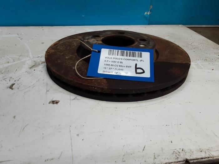 Front brake disc from a Volkswagen Polo VI (AW1) 1.6 TDI 16V 80 2019