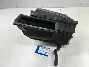 Usagé Filtre à air Volkswagen Golf VII (AUA) 2.0 GTI 16V Performance Package Prix € 124,99 Prix TTC proposé par Collignon & Fils