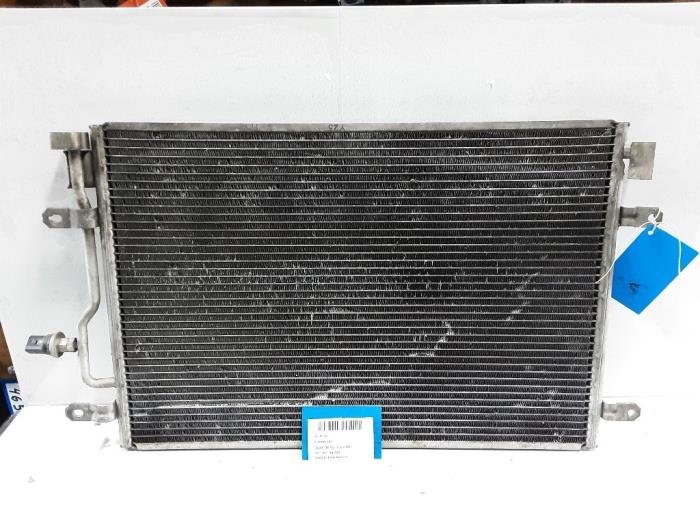 Air conditioning radiator from a Audi A4 Cabrio (B7)  2005