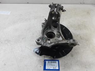 Used Front wheel hub Volkswagen Touran (5T1) 1.4 TSI Price € 149,99 Inclusive VAT offered by Collignon & Fils