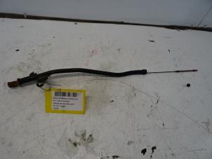 Used Oil dipstick Peugeot Partner Tepee (7A/B/C/D/E/F/G/J/P/S) 1.6 BlueHDi 100 Price € 9,99 Inclusive VAT offered by Collignon & Fils