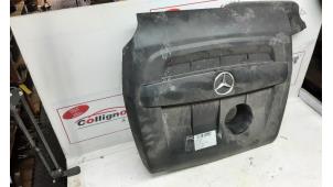 Używane Pokrywa silnika Mercedes A (W176) 1.5 A-180 CDI, A-180d 16V Cena € 50,00 Z VAT oferowane przez Collignon & Fils