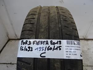 Gebrauchte Reifen Ford Fiesta 7 1.0 EcoBoost 12V 100 Preis € 25,00 Mit Mehrwertsteuer angeboten von Collignon & Fils