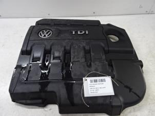 Usagé Couverture moteur Volkswagen Passat Variant (3G5) 2.0 TDI 16V 150 4Motion Prix € 39,99 Prix TTC proposé par Collignon & Fils