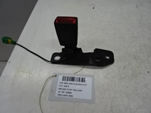 Used Rear seatbelt buckle, left Fiat 500X (334) 1.0 FireFly Turbo 120 12V Price € 19,99 Inclusive VAT offered by Collignon & Fils