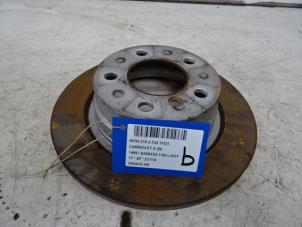 Used Rear brake disc BMW 2 serie (F23) 218i 1.5 TwinPower Turbo 12V Price € 30,00 Inclusive VAT offered by Collignon & Fils