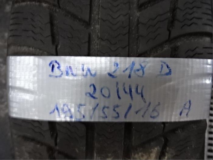 Tyre from a BMW 2 serie (F22) 218d 2.0 16V 2016