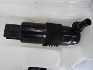 Used Windscreen washer pump Audi Q7 (4MB/4MG) 3.0 TDI V6 24V Ultra Price € 39,99 Inclusive VAT offered by Collignon & Fils