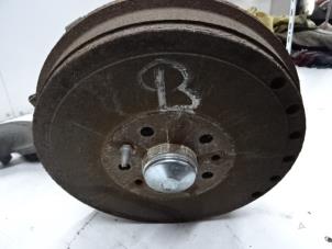 Used Rear brake drum Fiat Doblo (263) 1.6 D Multijet Price € 25,00 Inclusive VAT offered by Collignon & Fils