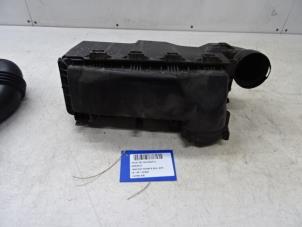 Used Air filter Peugeot 307 SW (3H) 1.6 HDi 16V Price € 25,00 Inclusive VAT offered by Collignon & Fils