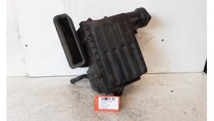 Used Air filter Volkswagen Passat (3G2) 1.6 TDI 16V Price € 50,00 Inclusive VAT offered by Collignon & Fils