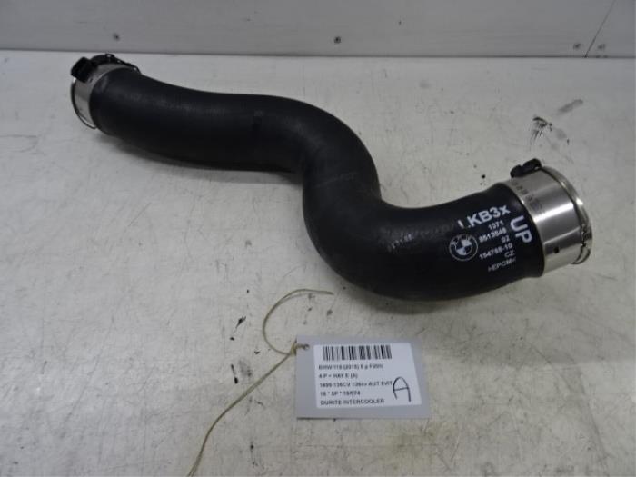 Intercooler hose from a BMW 1 serie (F20) 118i 1.5 TwinPower 12V 2018