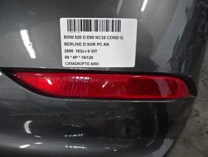 Używane Element odblaskowy zderzaka prawy tyl BMW 5 serie (E60) 520d 16V Corporate Lease Cena na żądanie oferowane przez Collignon & Fils