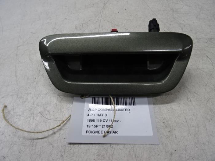 Tailgate handle from a Jeep Compass (MP) 1.6 D 16V Multijet II 2019