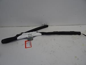 Used Roof curtain airbag, left Citroen DS5 (KD/KF) 2.0 165 HYbrid4 16V Price on request offered by Collignon & Fils