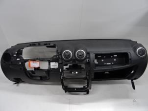 Używane Panel Dacia Duster (HS) 1.5 dCi 4x4 Cena na żądanie oferowane przez Collignon & Fils