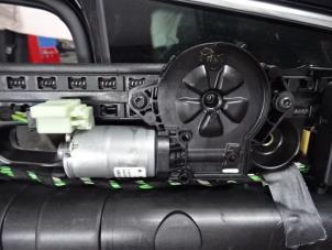 Usados Motor de techo deslizante Volkswagen Passat Variant (3G5) 2.0 TDI 16V 150 4Motion Precio € 149,99 IVA incluido ofrecido por Collignon & Fils