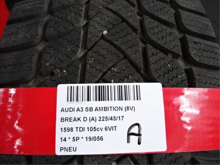 Reifen van een Audi A3 (8V1/8VK) 1.6 TDI 16V 2014