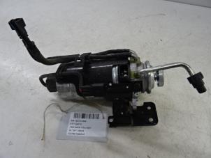 Used Fuel filter Kia Cee'd (JDB5) 1.6 CRDi 16V VGT Price € 50,00 Inclusive VAT offered by Collignon & Fils