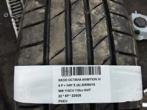 Used Tyre Skoda Octavia (NXAA) 1.0 TSI 12V Price € 39,99 Inclusive VAT offered by Collignon & Fils