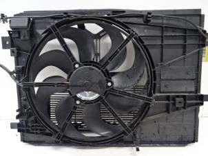 Used Cooling fan housing Citroen C4 Grand Picasso (3A) 1.6 HDiF, Blue HDi 115 Price on request offered by Collignon & Fils
