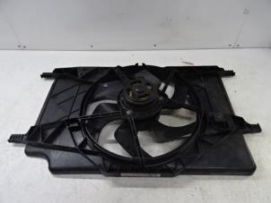 Used Cooling fan housing Renault Espace (JK) 2.0 dCi 16V 150 FAP . Price on request offered by Collignon & Fils