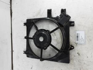 Used Cooling fan housing Peugeot 108 1.2 VTi 12V Price € 25,00 Inclusive VAT offered by Collignon & Fils