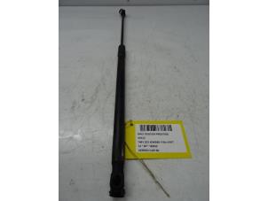 Used Set of bonnet gas struts Dacia Duster (HS) 1.5 dCi Price € 14,99 Inclusive VAT offered by Collignon & Fils