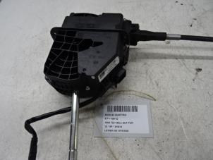 Used Gear stick Audi Q3 (8UB/8UG) 2.0 TDI 16V 140 Quattro Price € 75,00 Inclusive VAT offered by Collignon & Fils