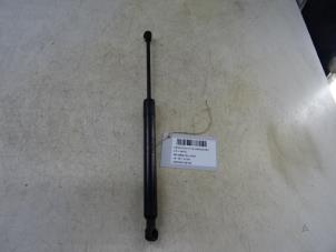 Used Set of bonnet gas struts Renault Clio IV (5R) 0.9 Energy TCE 75 12V Price € 19,99 Inclusive VAT offered by Collignon & Fils
