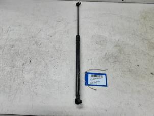 Used Set of bonnet gas struts Volkswagen Tiguan (AD1) 2.0 TDI 16V BlueMotion Technology SCR Price € 19,99 Inclusive VAT offered by Collignon & Fils