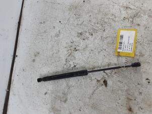 Used Set of bonnet gas struts Renault Clio IV (5R) 1.2 TCE 16V GT EDC Price € 19,99 Inclusive VAT offered by Collignon & Fils